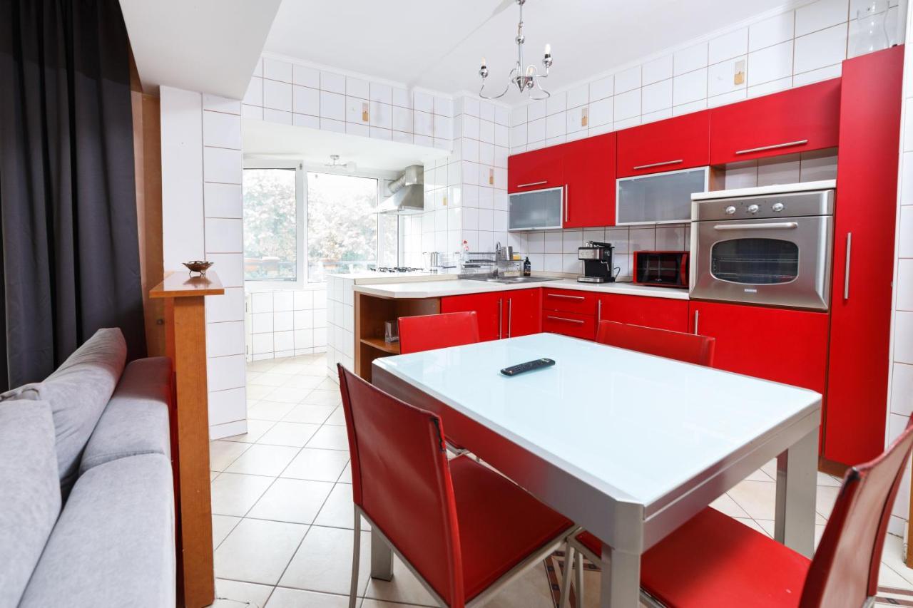 Color Unirii 14 Blv Apartament Bucureşti